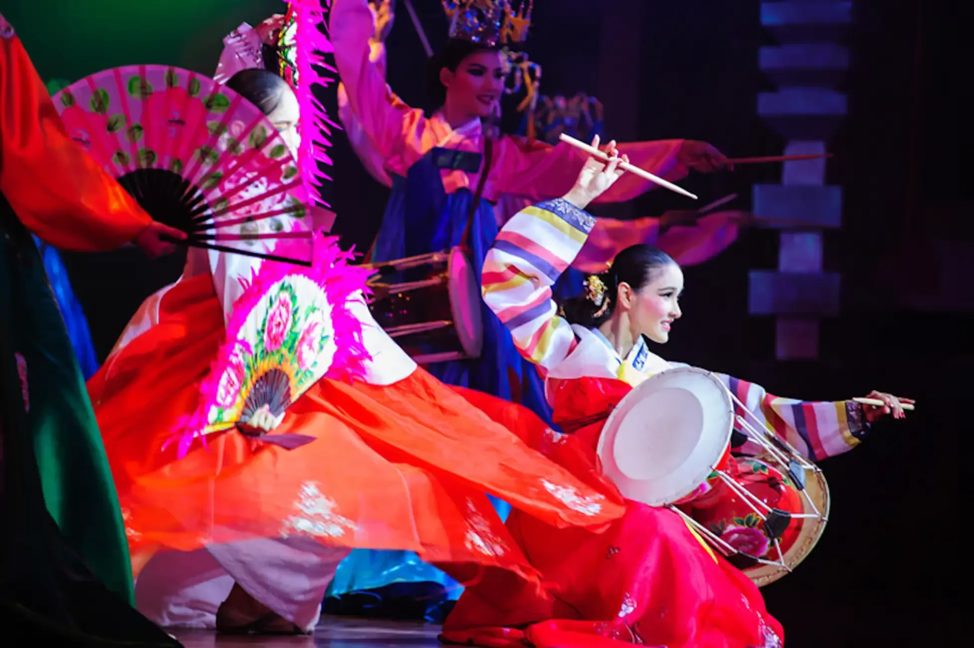 Pattaya City Tours - Pattaya: Discount Entry to the Alcazar Cabaret Experience - Image 9