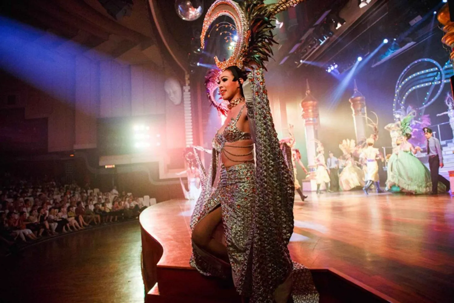 Pattaya City Tours - Pattaya: Discount Entry to the Alcazar Cabaret Experience - Image 6