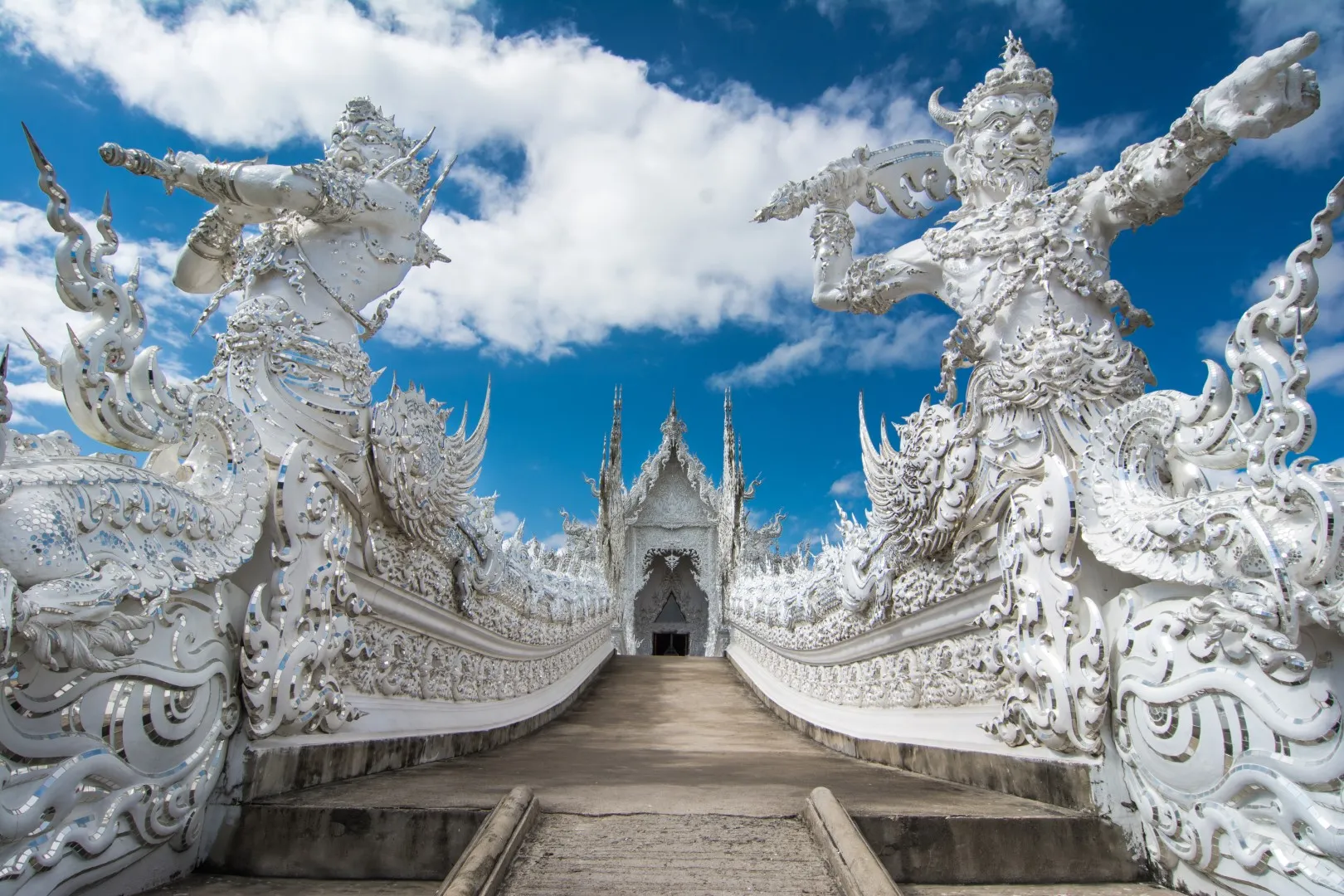 Chiang Mai Tours - Chiang Mai: Full-Day Chiang Rai Temples & Hot Springs Tour - Image 5