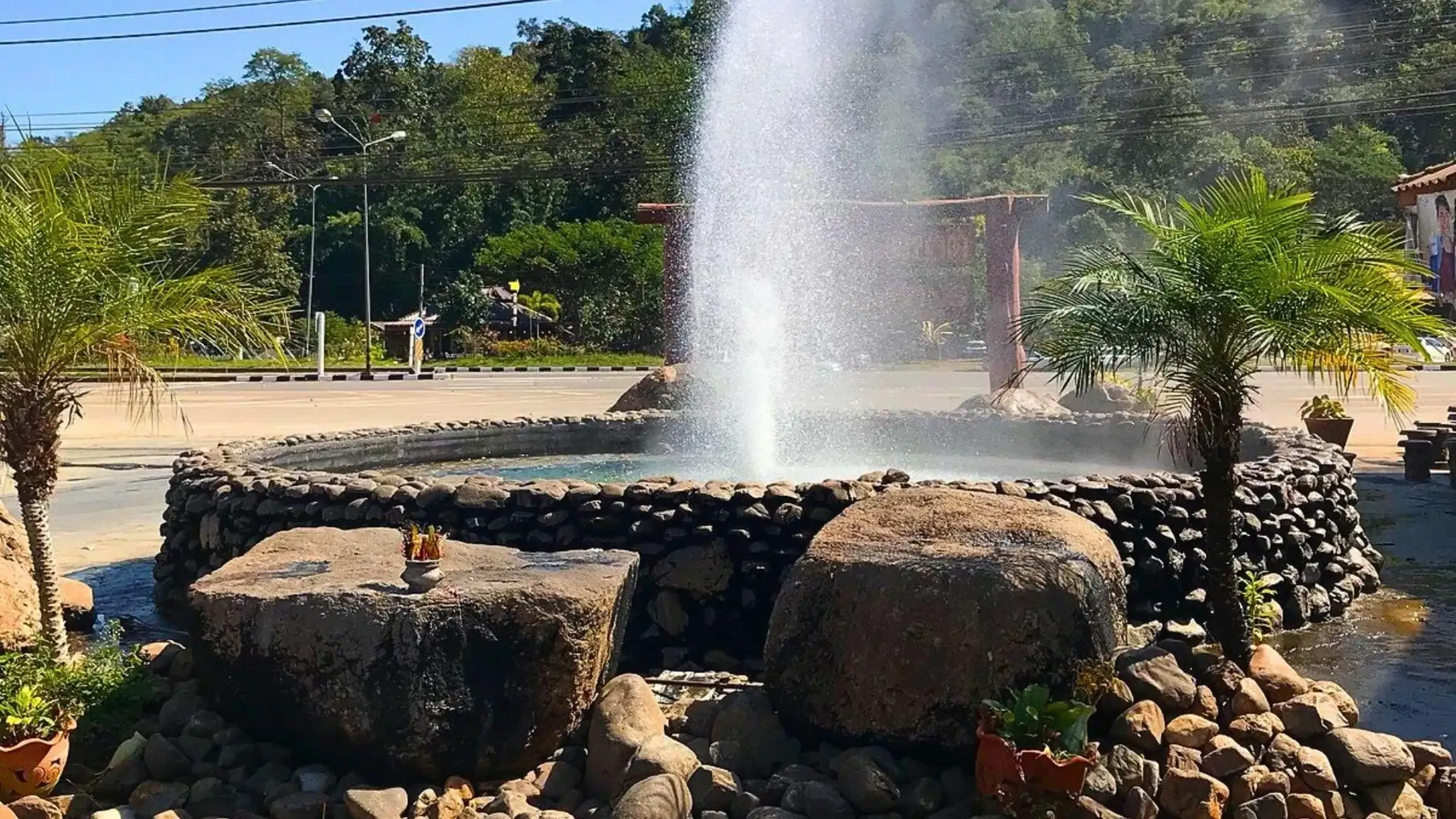 Chiang Mai Tours - Chiang Mai: Chiang Rai Temples, Golden Triangle & Boat Trip - Image 12