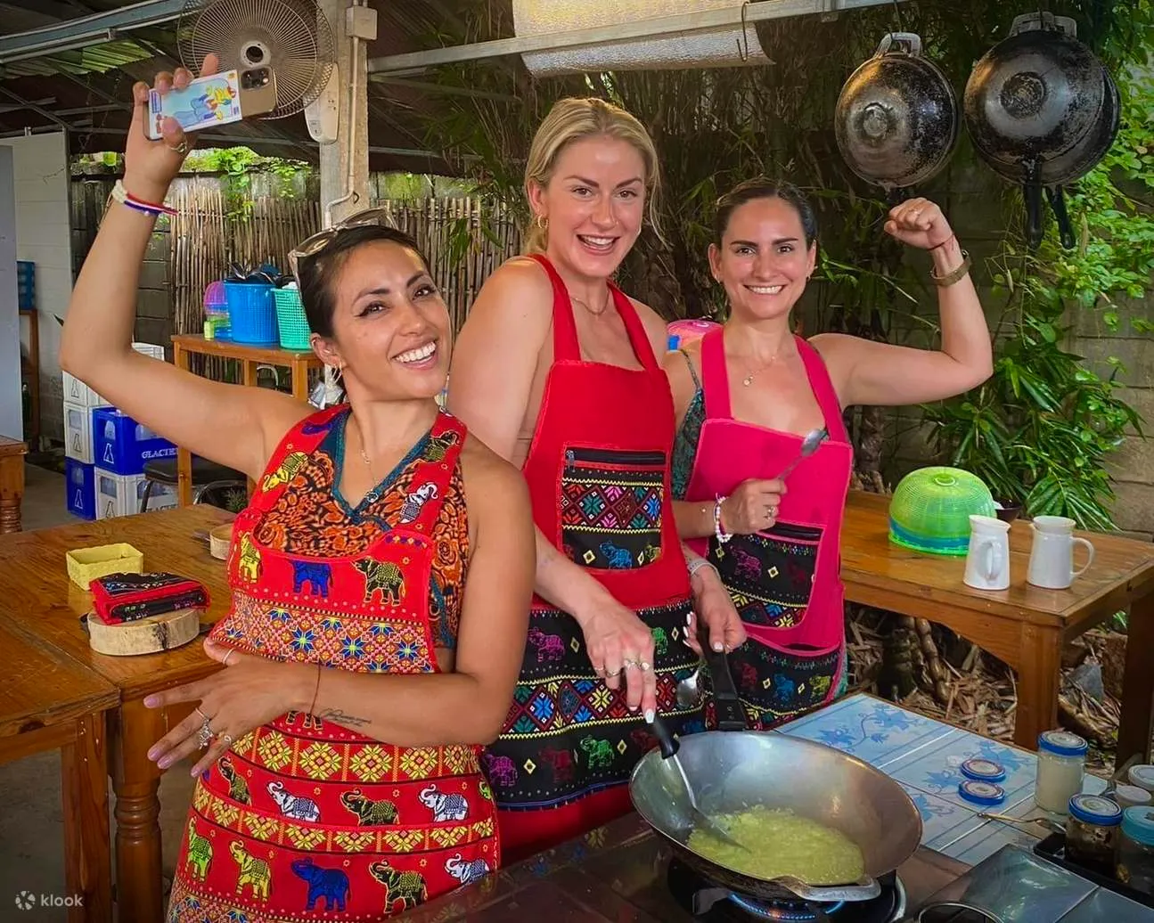 Chiang Mai: Local Cooking Class & Organic Thai Garden Tour