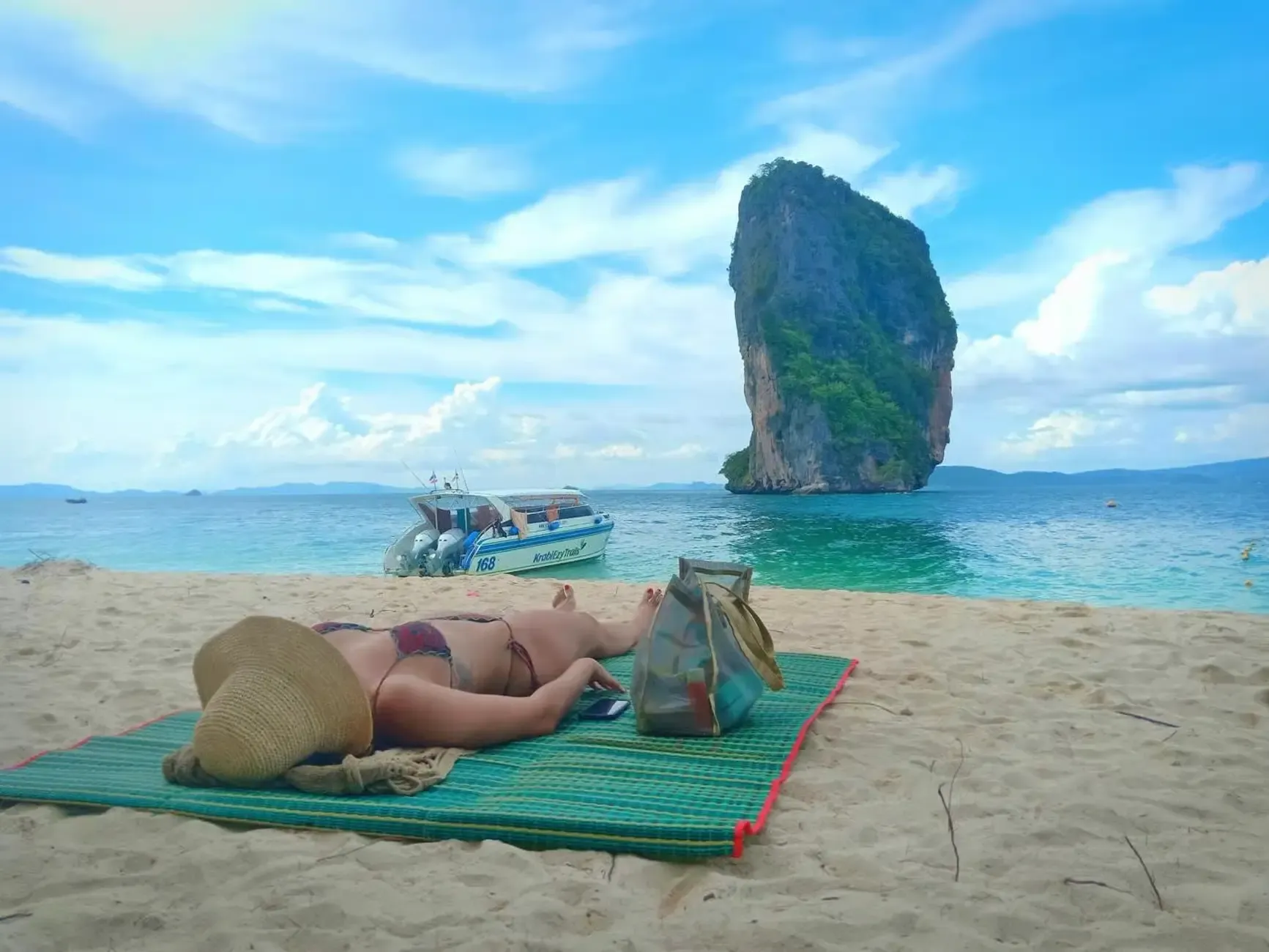 Krabi Tours - From Krabi: Phi Phi Sunrise & 4 Islands Speedboat Adventure - Image 6