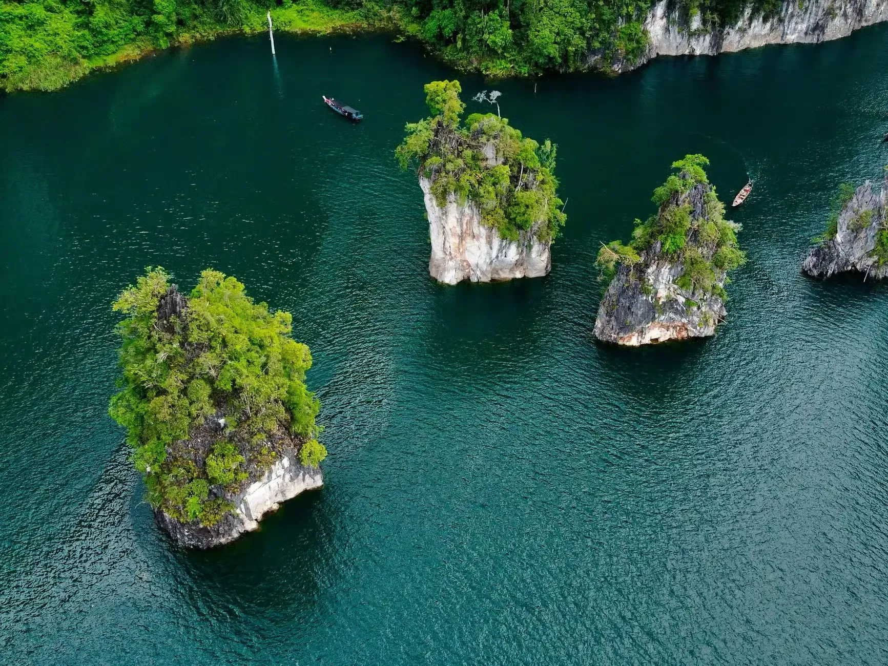 Khao Lak Tours - Khao Lak / Khao Sok: Cheow Lan Lake & Emerald Pool Adventure - Image 12