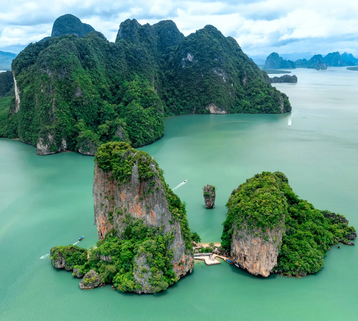 Khao Lak: Phang Nga Bay, Tapu Island & Panyi Village Tour