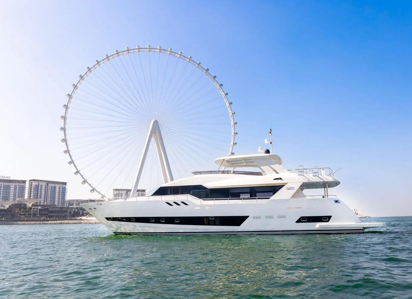 Dubai Tours - Dubai: Luxury Yacht Cruise with Live BBQ & Drinks - Image 7
