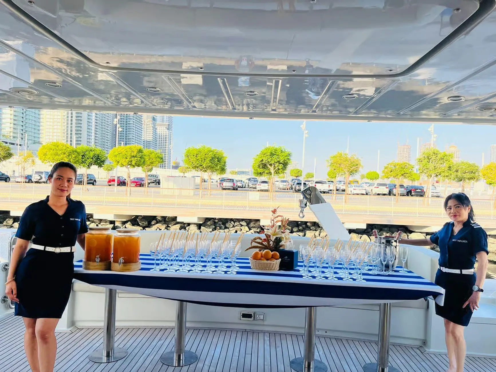 Dubai Tours - Dubai: Luxury Yacht Cruise with Live BBQ & Drinks - Image 18