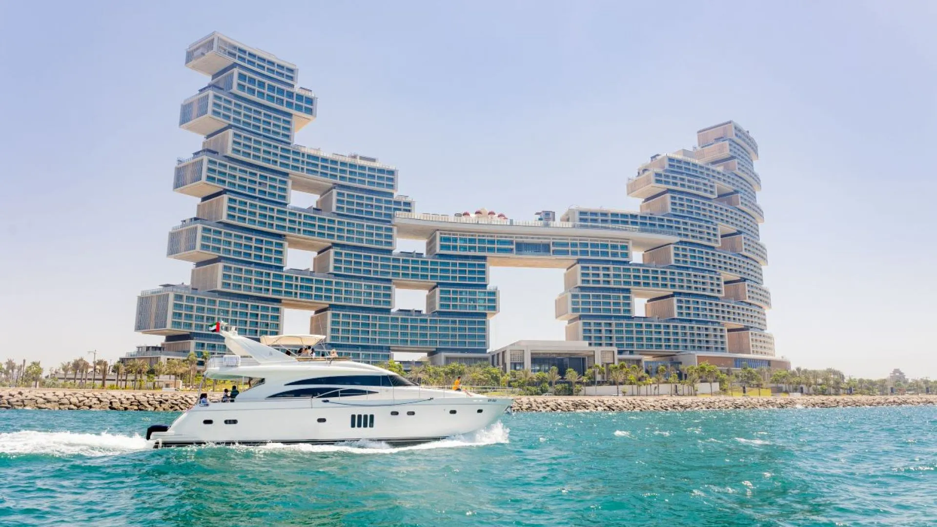 Dubai Tours - Dubai: Luxury Yacht Cruise with Live BBQ & Drinks - Image 12