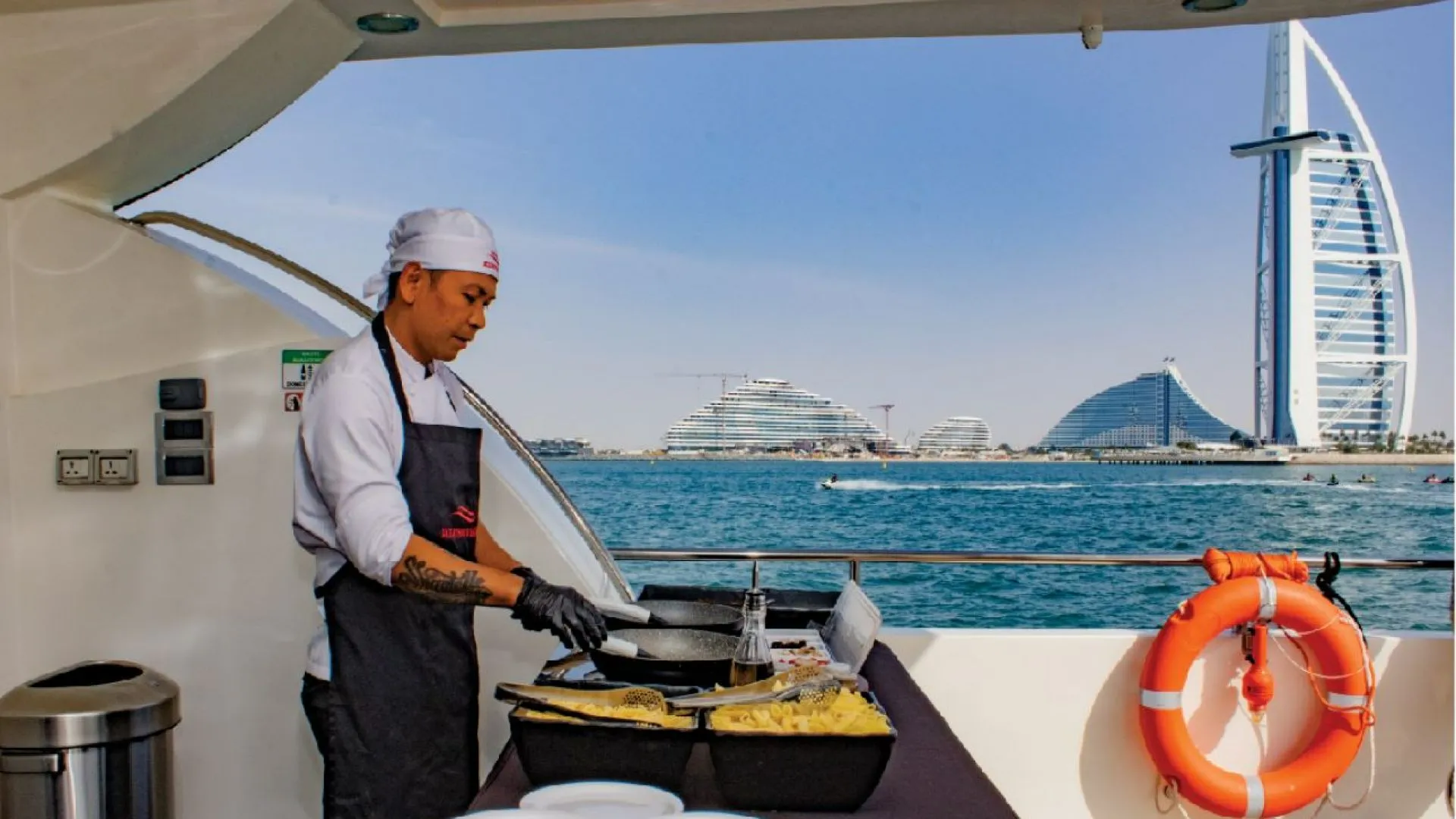 Dubai Tours - Dubai: Luxury Yacht Cruise with Live BBQ & Drinks - Image 6
