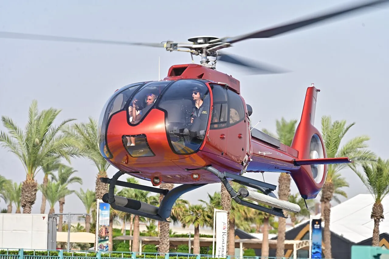 Dubai Tours - Dubai: Helicopter Flight Over The Palm & City Highlights - Image 5