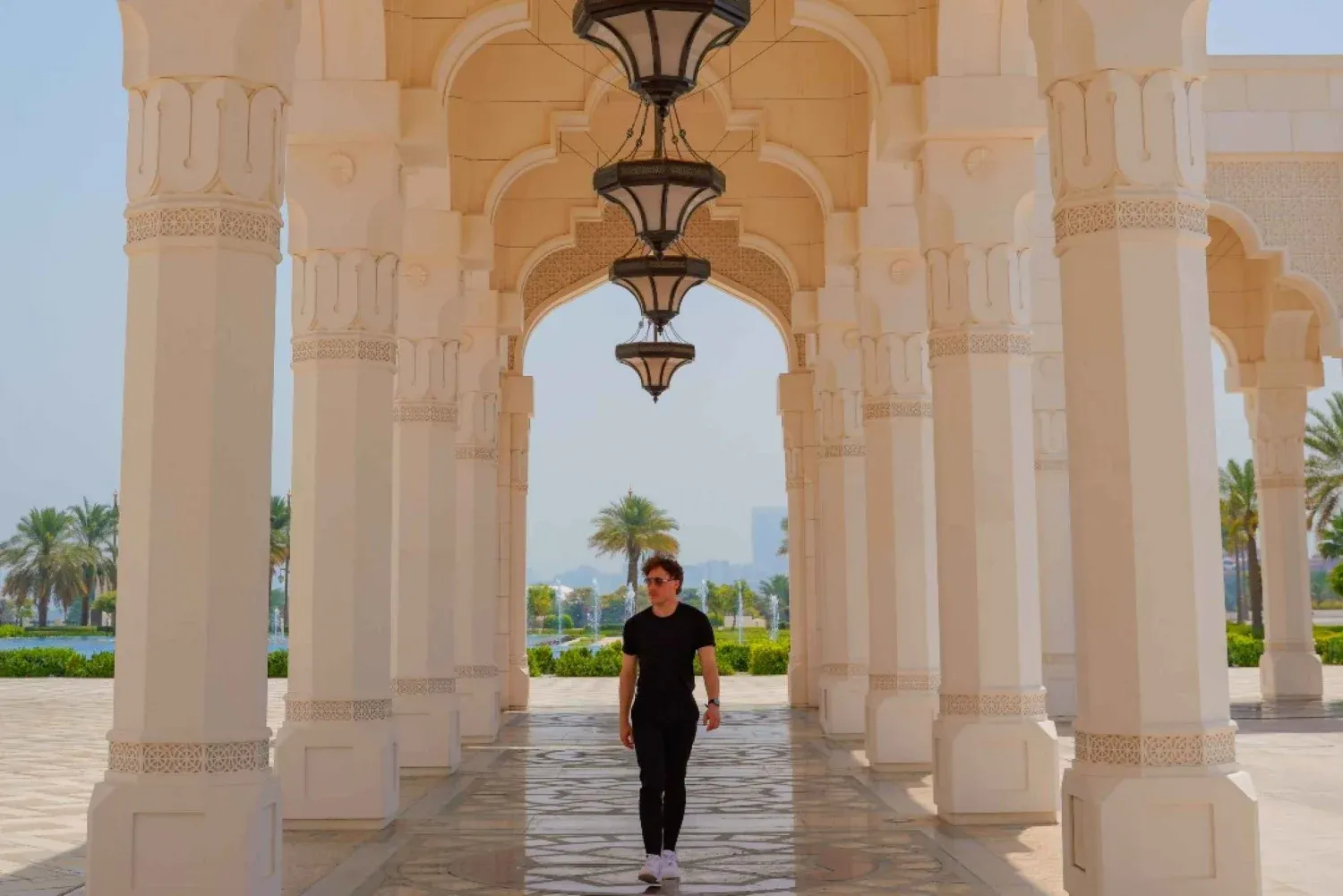 Dubai Tours - From Dubai: Abu Dhabi Luxury City Highlights Tour - Image 6