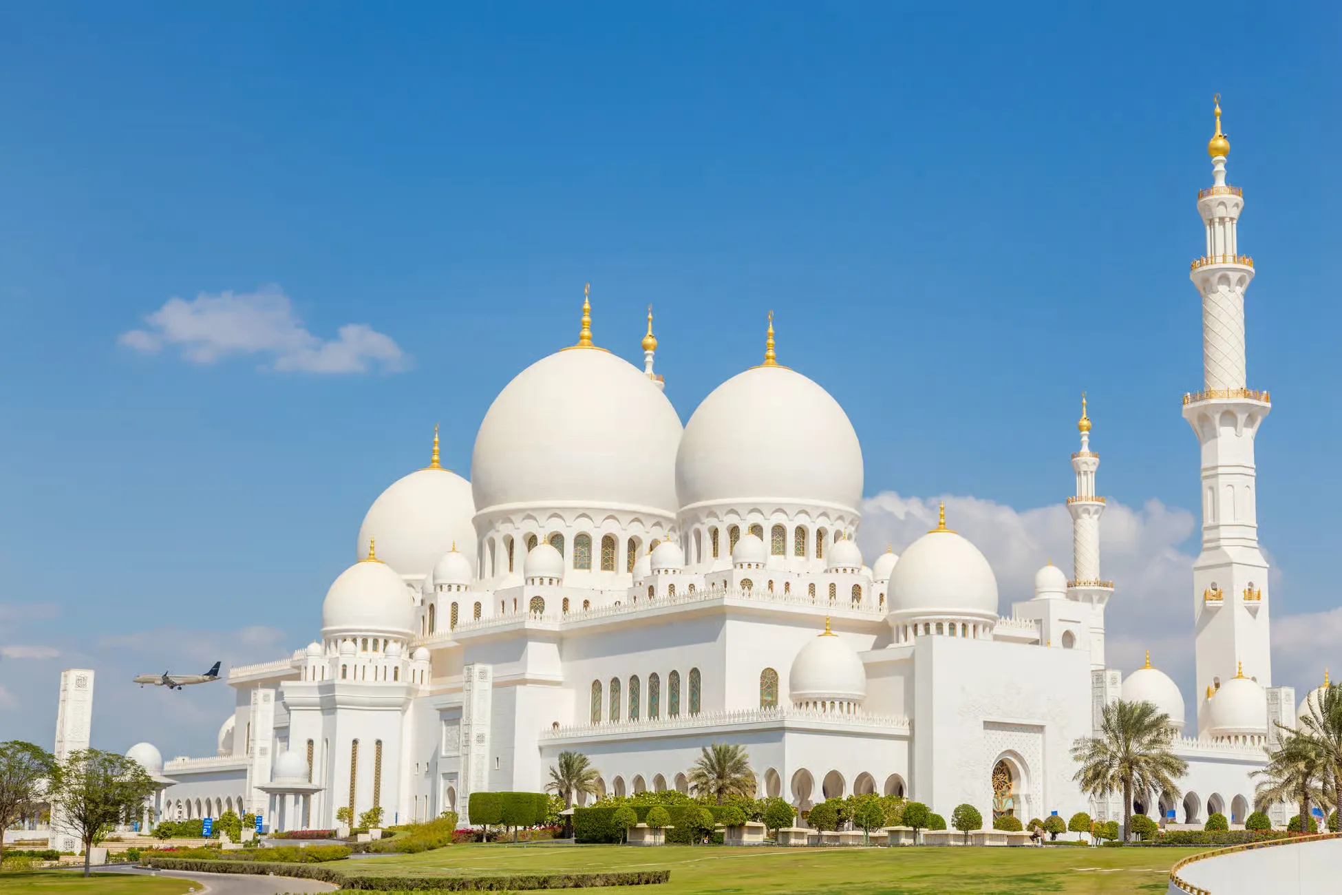 Abu Dhabi Tours - Abu Dhabi: Hop On Hop Off City Sightseeing Bus Tour - Image 3