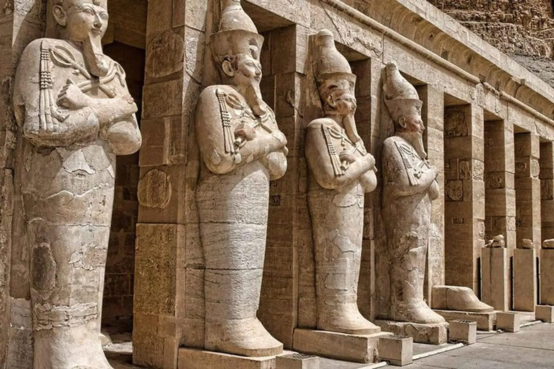 Luxor Tours - Luxor: West & East Banks Shared Full-Day Guided Tour - Image 11