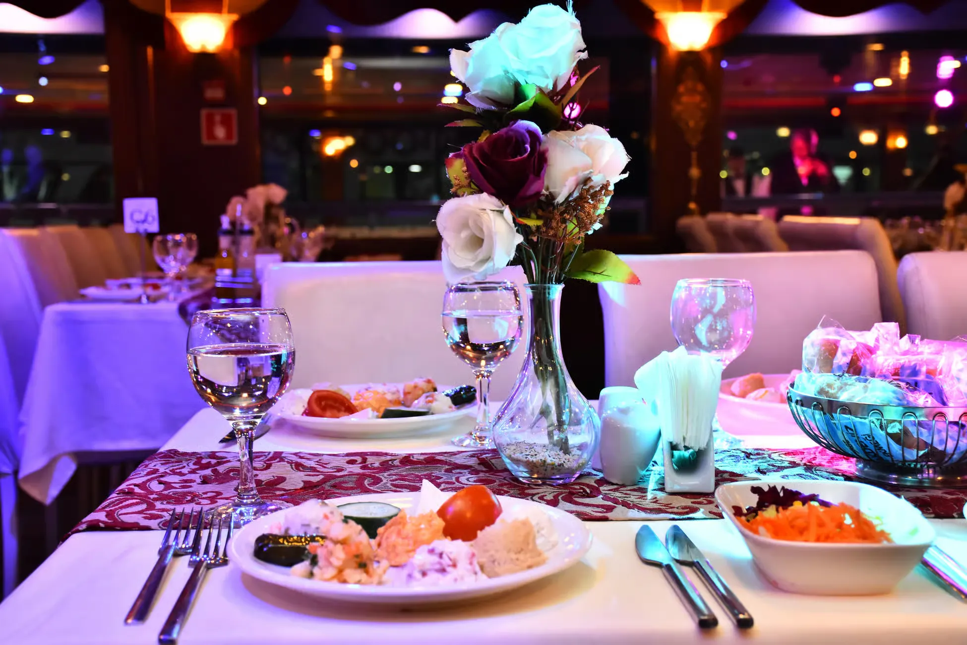Istanbul Tours - Istanbul Bosphorus Dinner Cruise with Turkish Night Show - Image 5