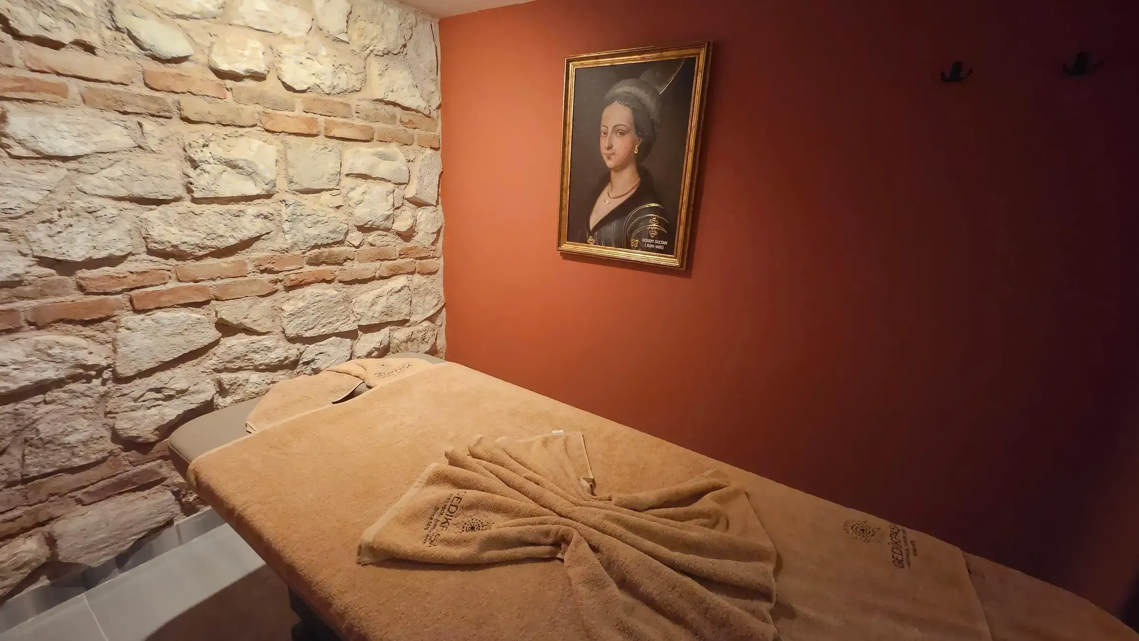 Istanbul Tours - Istanbul: Gedikpasa Historic Turkish Hammam w/Privacy Option - Image 14