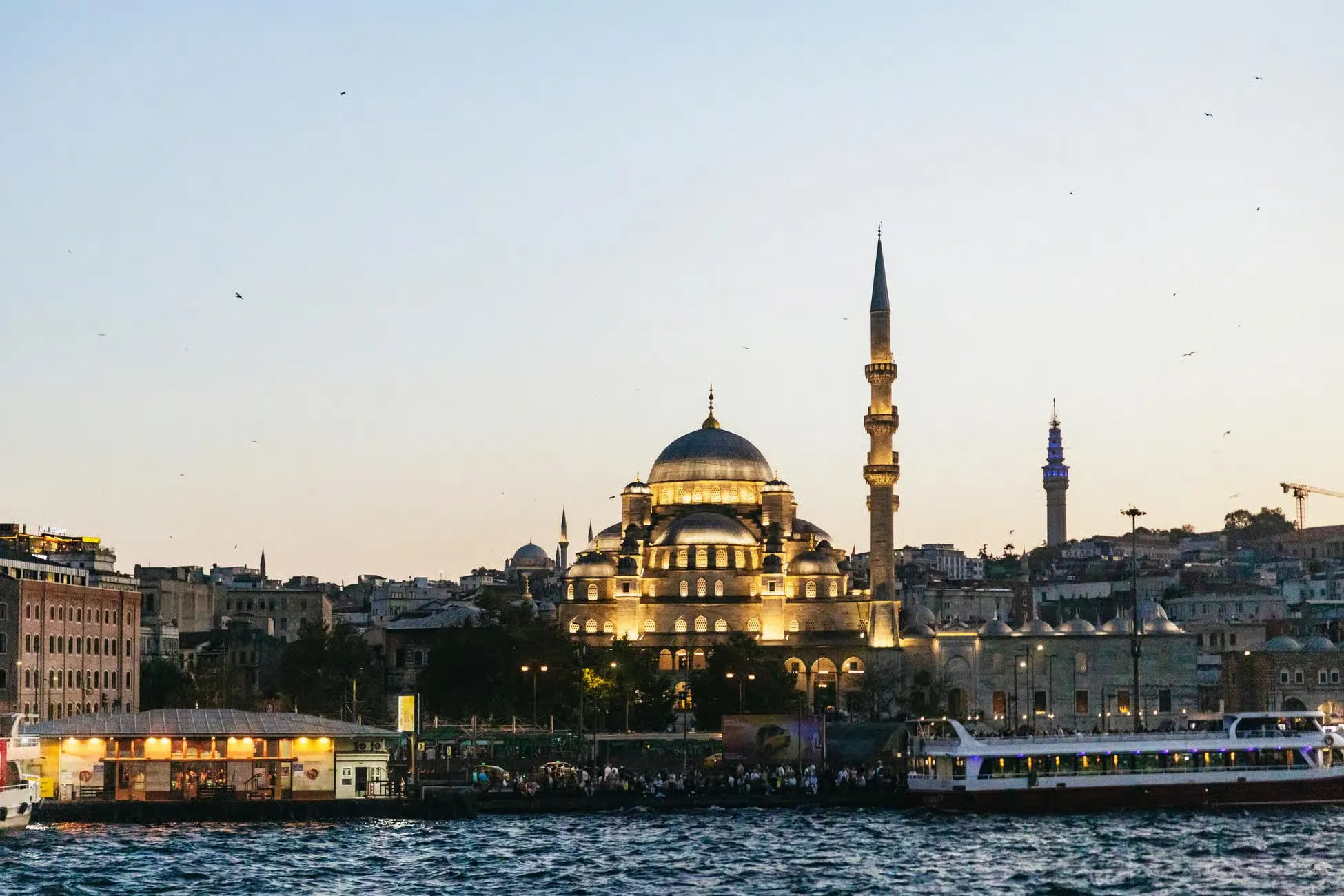 Istanbul Tours - Istanbul: Bosphorus Sightseeing Cruise with Audio Guide - Image 11