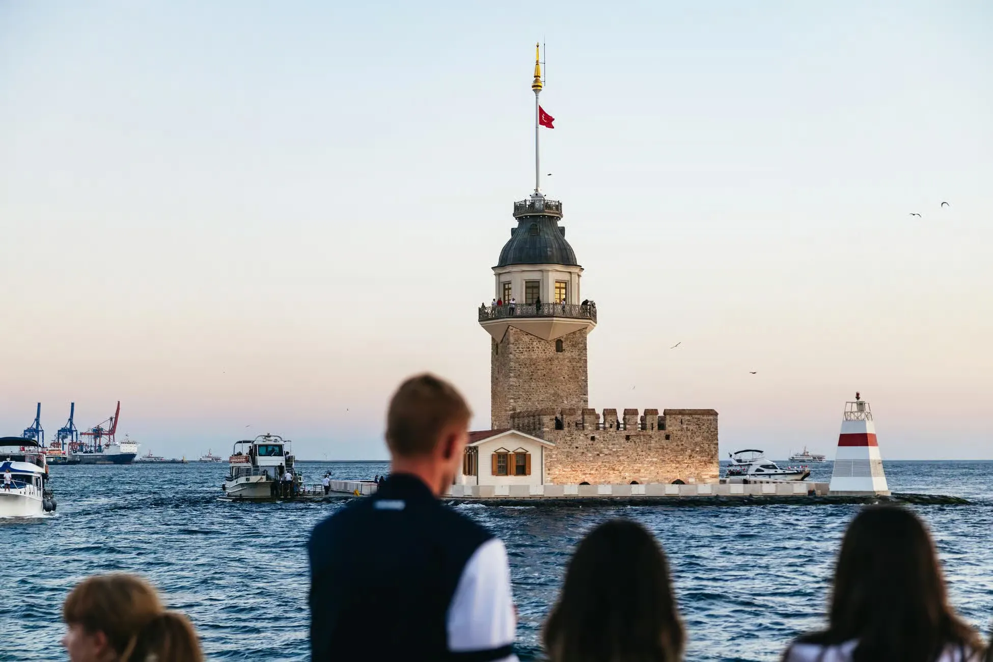 Istanbul Tours - Istanbul: Bosphorus Sightseeing Cruise with Audio Guide - Image 6