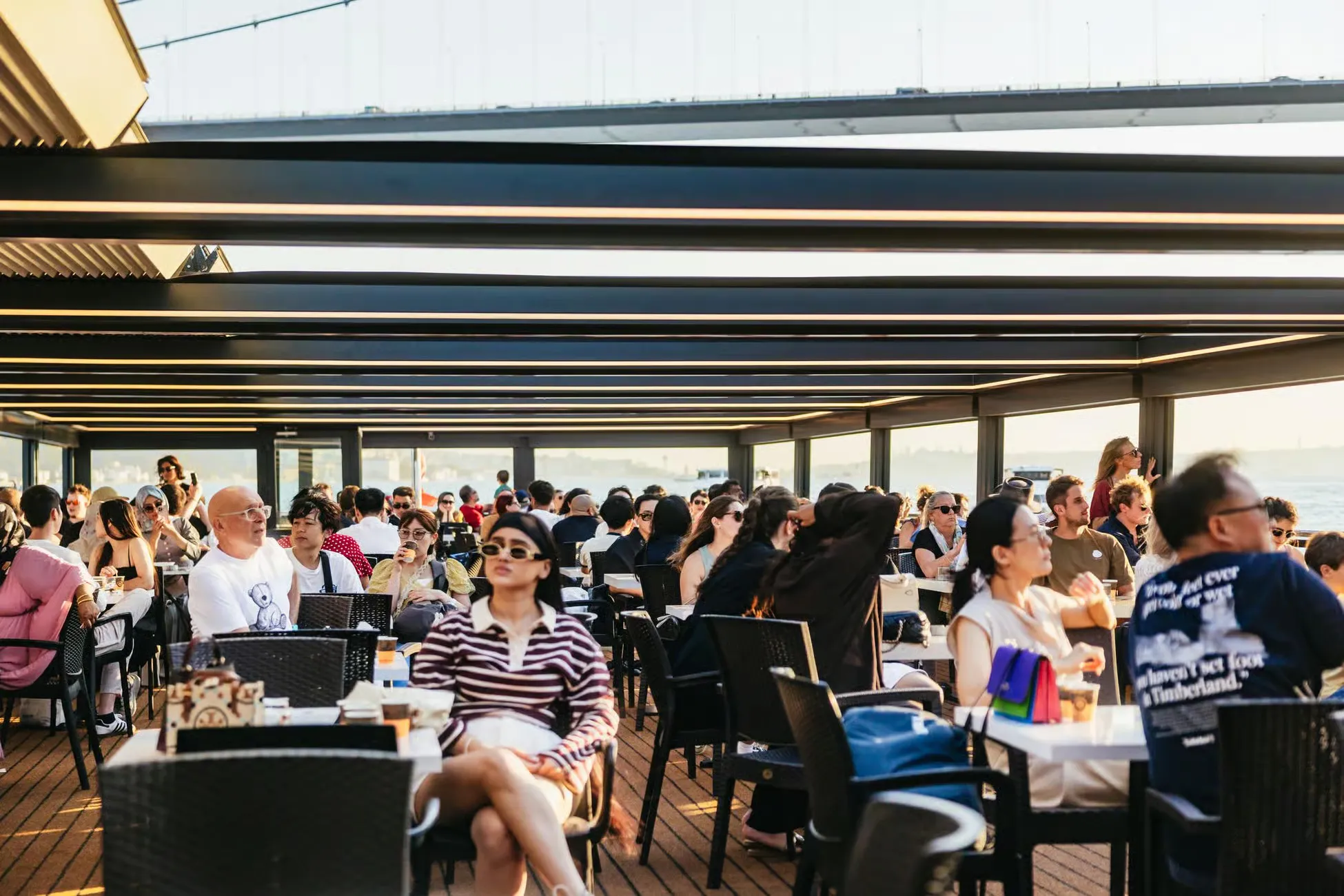 Istanbul Tours - Istanbul: Bosphorus Sightseeing Cruise with Audio Guide - Image 9