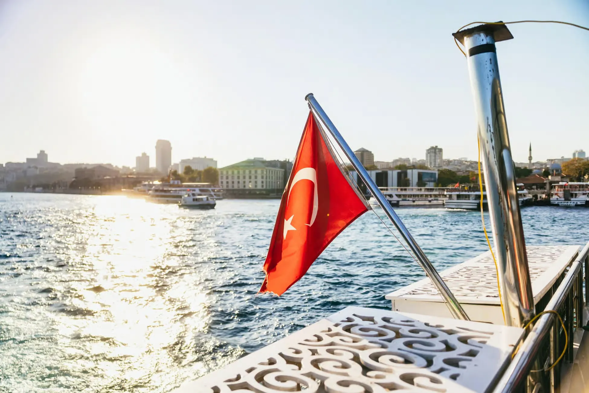 Istanbul Tours - Istanbul: Bosphorus Sightseeing Cruise with Audio Guide - Image 10