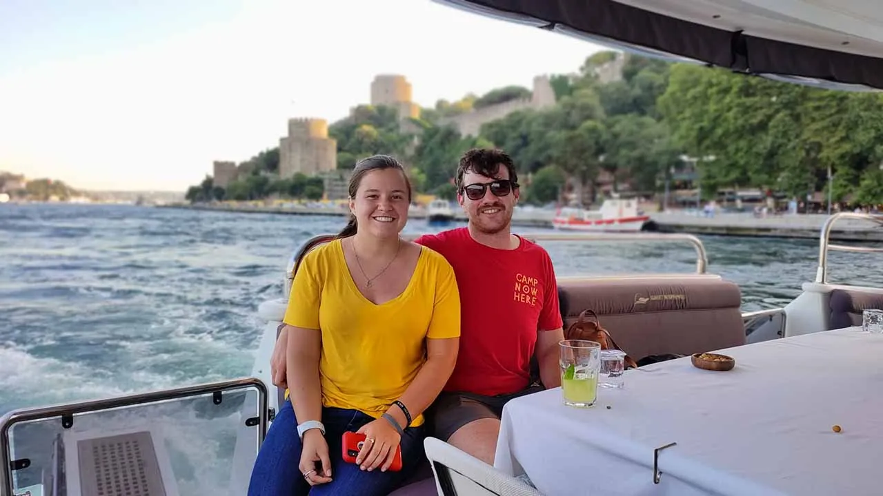 Istanbul Tours - Istanbul: Luxury Bosphorus Sunset Yacht Cruise w/ Live Guide - Image 3