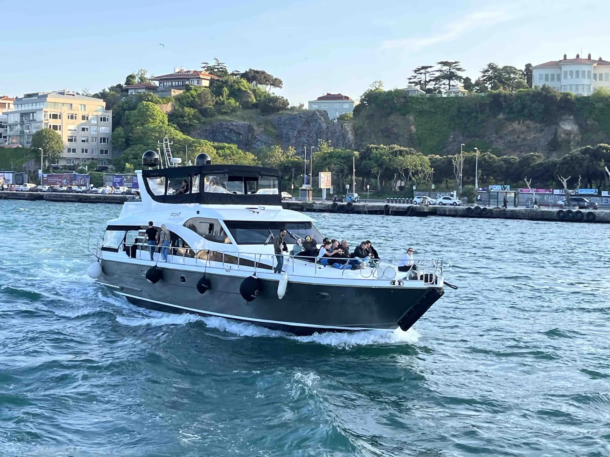 Istanbul Tours - Istanbul: Luxury Bosphorus Sunset Yacht Cruise w/ Live Guide - Image 15